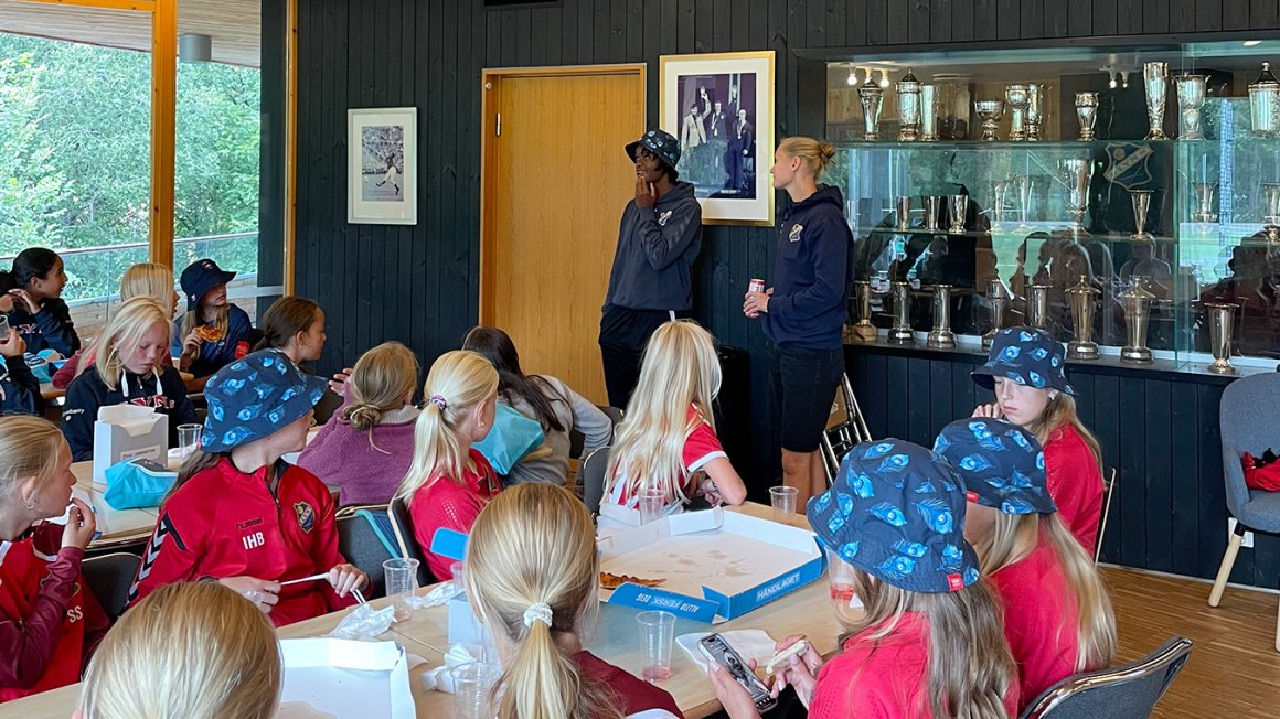 «Flere Jenter» på Toppseriekamp 