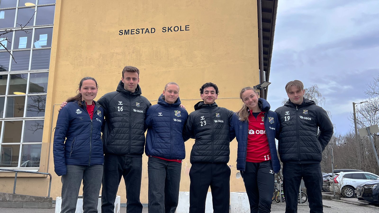 Luisa Luna Galteland, Adrian Bertnsen, Nora Harnes Håheim, Salim Laghzaoui, Jenny Røsholm Olsen og Tobias Myhre. Foto: Lyn
