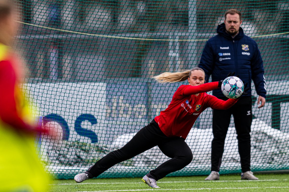 Sandra før første hjemmekamp i 2023. Foto: BILDBYRÅN / Marius Simensen