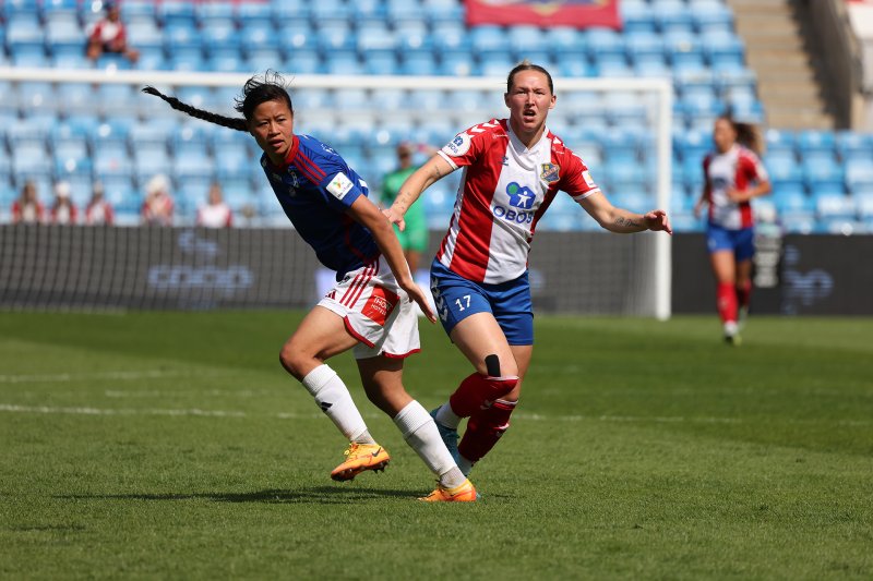 Miriam Vilnes Mjåseth mot Vålerenga på Ullevaal Stadion i fjor. Foto: BillyBonkers